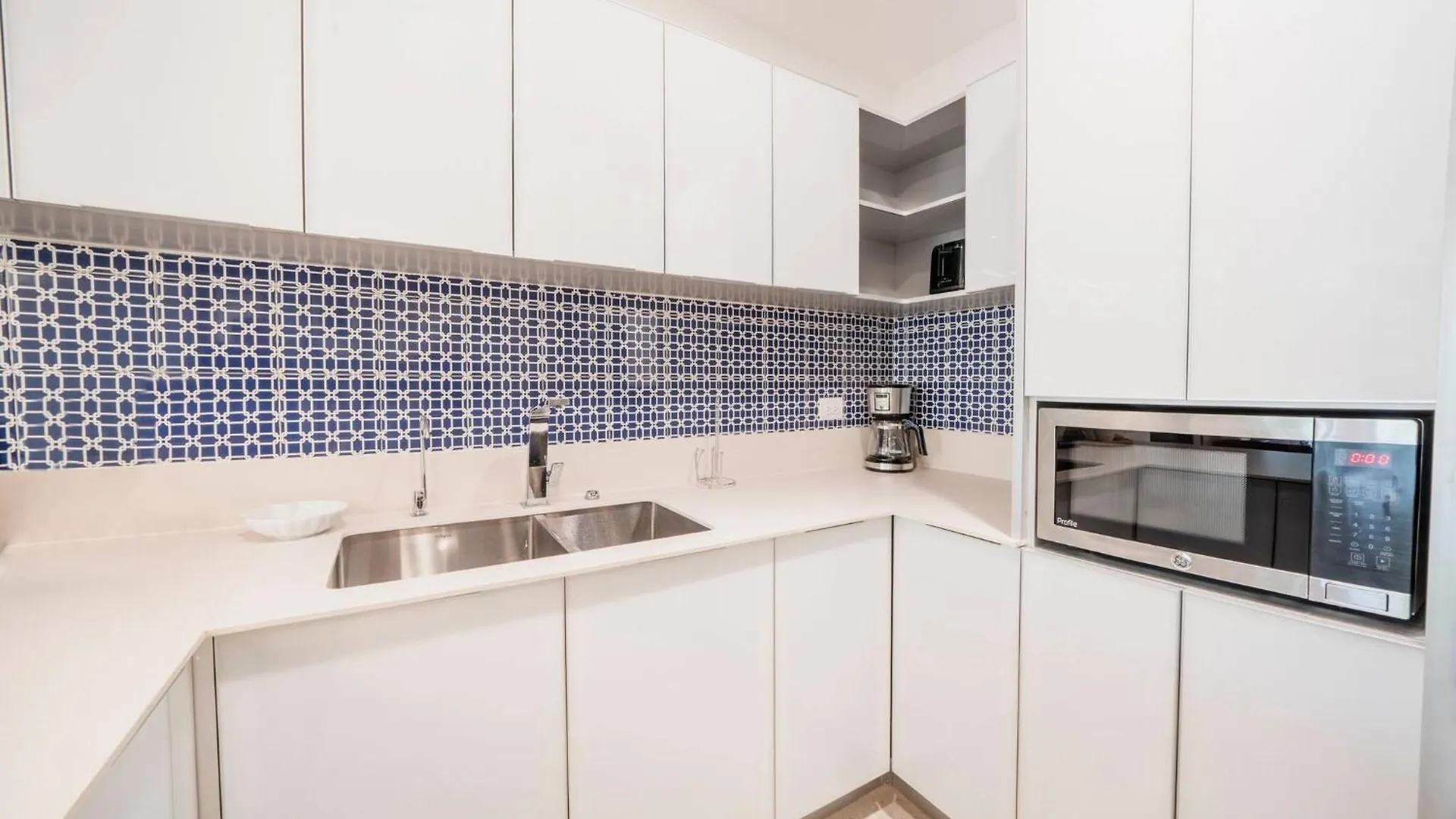 Semesterbostad Luxury 2 Bedroom Condo With Private Jacuzzi & Bbq - At Cruz Con Mar - Maricruz Playa del Carmen Mexiko