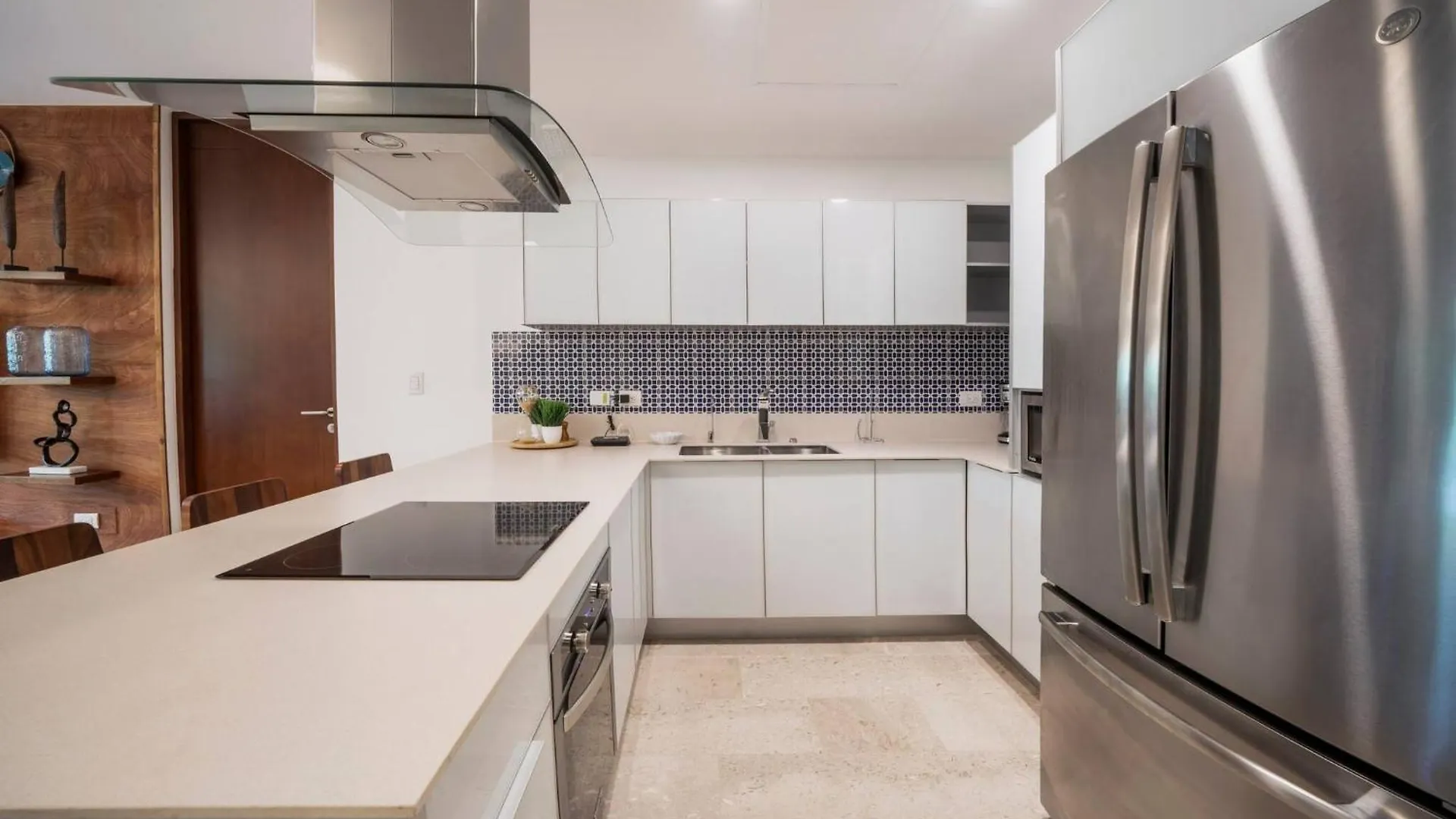 Luxury 2 Bedroom Condo With Private Jacuzzi & Bbq - At Cruz Con Mar - Maricruz Playa del Carmen 0*,  Mexiko