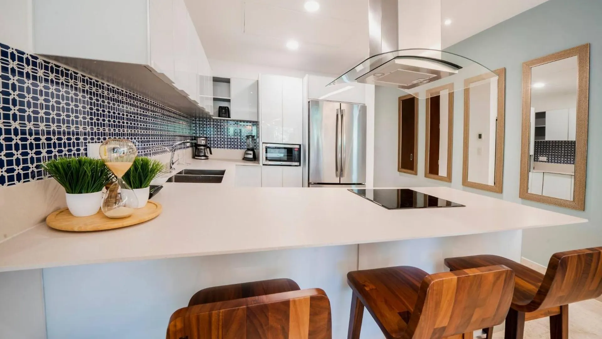 Luxury 2 Bedroom Condo With Private Jacuzzi & Bbq - At Cruz Con Mar - Maricruz Playa del Carmen Semesterbostad